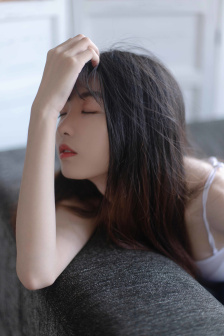 长腿丝袜美女图片